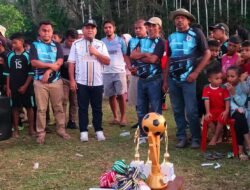 Usai Tutup Festival Sepak Bola U-13 di Desa Oelongko, La Isra Akan Adakan Liga Akhir Pekan