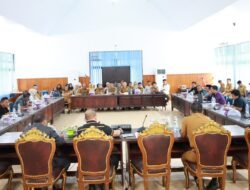 Guru Honorer se Kolono Timur Tidak Terdata di BKN, Dinas Diknas dan BKPSDM di Hearing DPRD Konsel