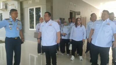 Kolaborasi Lanud Haluoleo Kendari Dengan Kadin Sultra Salurkan Makan Siang Bergizi Gratis