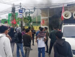 Baru Berkantor di Sultra, Abd Qohar AF Langsung di Demo