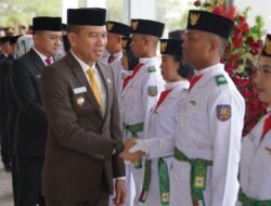 Bupati Irham Kukuhkan Pengibar Paskibra