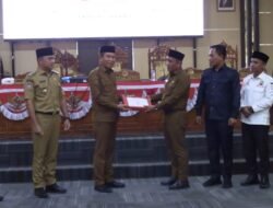 Bupati Konsel Serahkan KUA-PPAS 2026 Untuk Dibahas di DPRD Konsel