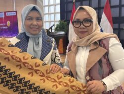 Kadin Sultra Promosi Kain Tenun di Luar Negeri