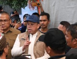 Menteri ATR/BPN Salurkan Bantuan Kemanusiaan Terhadap Korban Banjir di Kabupaten Agam