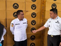 Wahyu Imran Cek Seragam Sekolah di Diknas dan Pastikan Kelancaran Program Prioritas Sektor Pendidikan