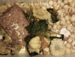 Siswa SD di Kota Kendari Disajikan Menu Makan Siang Gratis Kambose