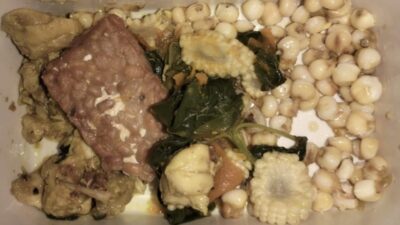 Siswa SD di Kota Kendari Disajikan Menu Makan Siang Gratis Kambose