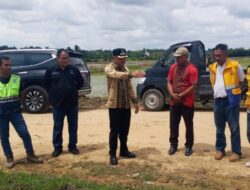 Wabup Konsel Pantau Proyek Pengaspalan Jalan Nasional Potoro -Lakara