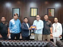 JMSI Sultra Berikan Pemghargaan Ke Bank Indonesia