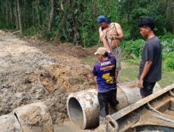 Warga Desa Lamoeri Swadaya Bangun Akses Jalan Kebun