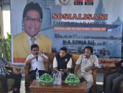 Ridwan Bae Gelar Sosialisasi 4 Pilar Kebangsaan Bersama Forum Insinyur Muda Sultra