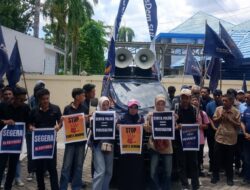 Ratusan Kader NasDem Demo Kantor PWI Sultra, Desak Majalah Tempo Minta Maaf
