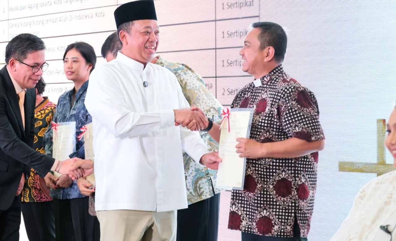 Hadiri Perayaan Paskah Kementerian ATR/BPN, Menteri Nusron: Paskah Membangun Semangat Kebangkitan Bangsa