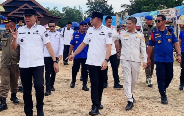 Tinjau Lokasi HUT Konsel ke-23: Irham-Wahyu Pastikan Kemeriahan di Tengah Efisiensi