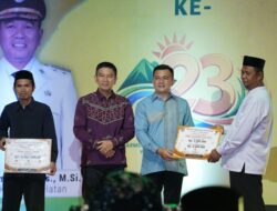 Tutup Perayaan HUT Konsel ke-23, Bupati dan Wabup Serahkan Hasil Donasi “Garage Sale BKAD”