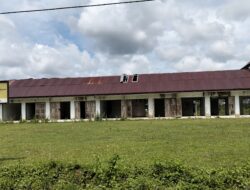 Tidak Terurus, Banyak Bangunan Pasar Terbengkai
