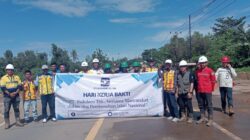 Cegah Banjir dan Longsor di Area Pemukiman, Karyawan Ifishdeco Tbk Gelar Kerja Bakti