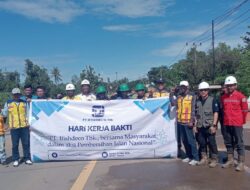 Cegah Banjir dan Longsor di Area Pemukiman, Karyawan Ifishdeco Tbk Gelar Kerja Bakti