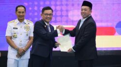 Menteri ATR/BPN Serahkan Sertipikat Hak Pakai untuk Lemhannas RI Sebagai Komitmen Menjaga Keamanan Aset Negara