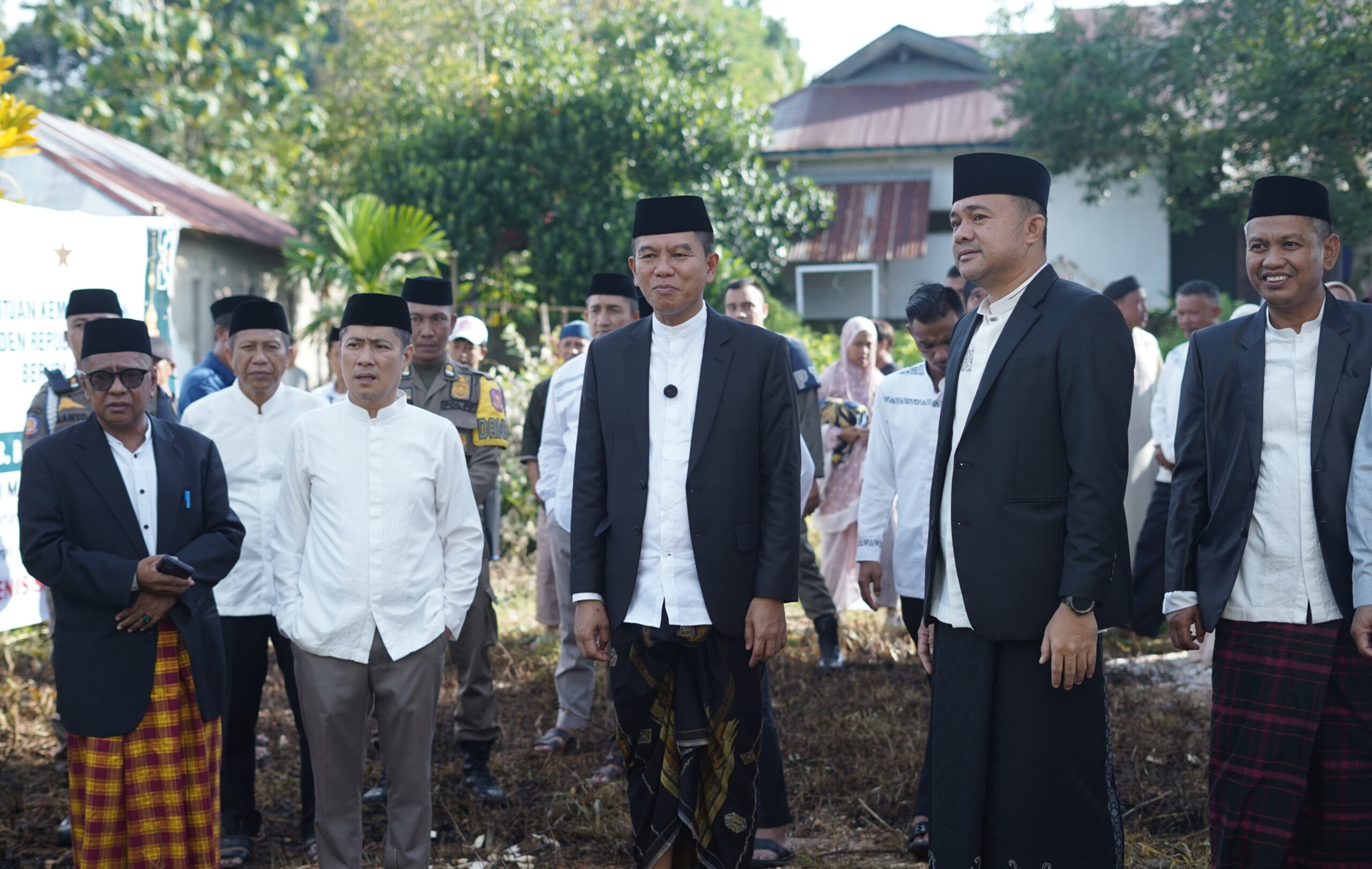 Irham Kalenggo Instruksikan Tuntaskan Pembangunan Masjid di Potoro