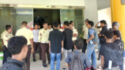 Mahasiswa Minta Pencalonan Prof Eka Suaib Sebagai Dekan FISIP UHO Dibatalkan