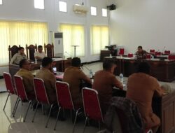 DPRD Muna Tak Mampu Urai Polemik di Desa Moasi, Warga Ancam Segel Ulang Kantor Desa