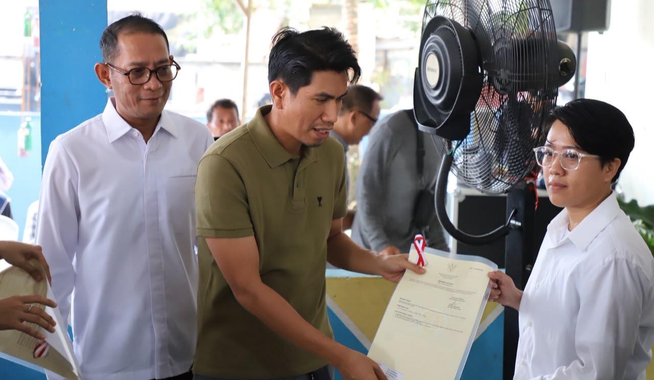 Gerindra Kawal Penyaluran Sertifikat PTSL di Kendari