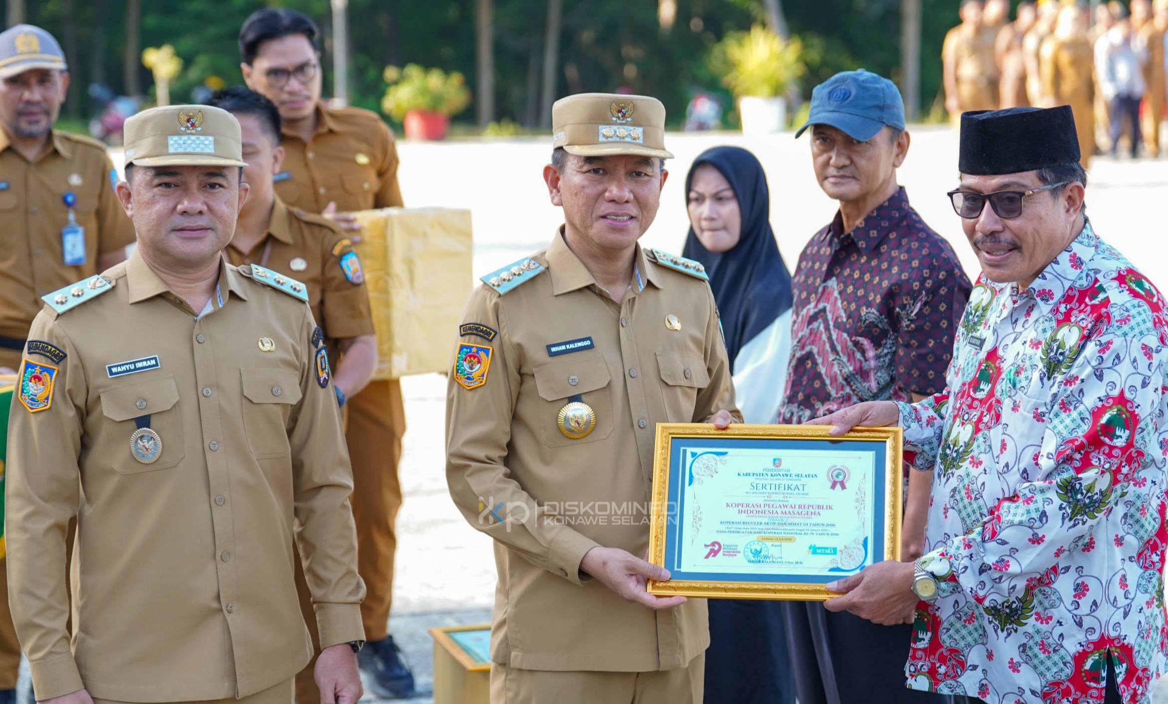 Hari Koperasi ke-79: Pemkab Konsel Beri Penghargaan Koperasi Terbaik
