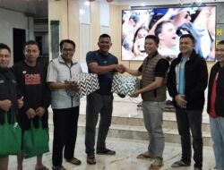 Dapat Hadiah Domino dan Song Sambil Nobar Pildun di Rujab Bupati