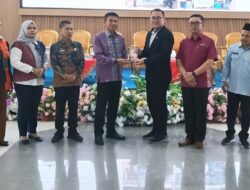 Bupati Buka Sosialisasi Perlindungan PMI, Tegaskan Pentingnya Jalur Prosedural dan Legal