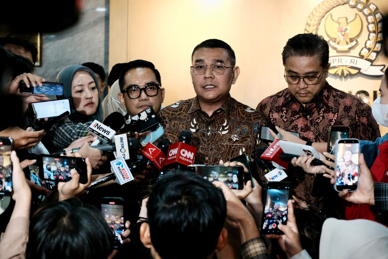 Wamen ATR/BPN Pastikan Layanan Pertanahan Tetap Berjalan dan Hormati Proses Hukum