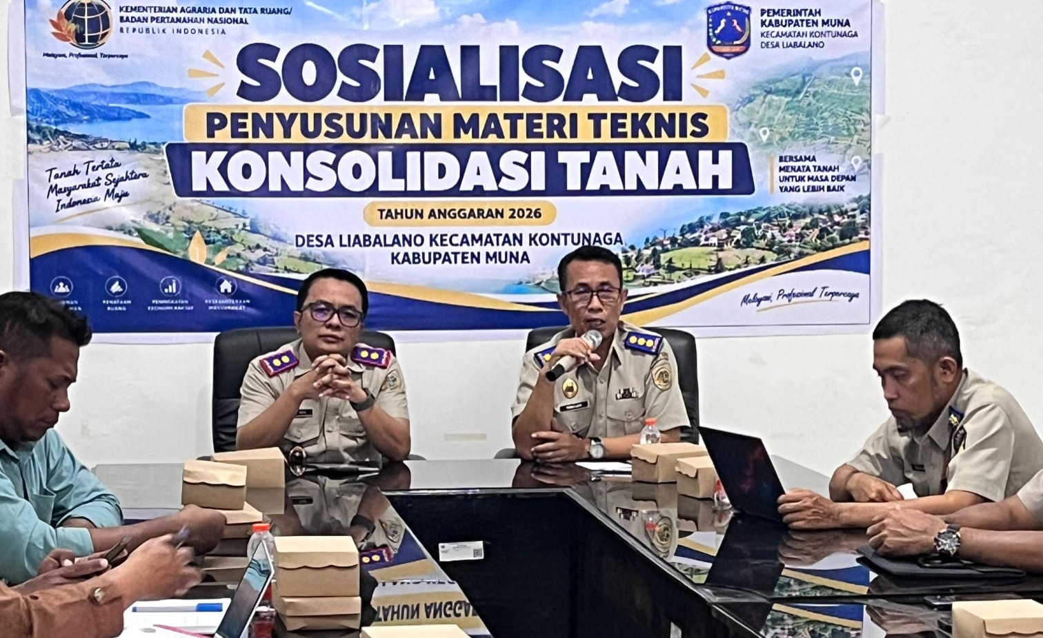 Rencana Konsolidasi Tanah, Kabid Pengendalian Tanah dan Pengembangan Kanwil BPN Sultra Sosialisasi di BPN Muna
