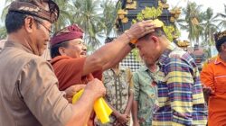 Bupati Konsel Hadiri Upacara Ngenteg Linggih Pura Desa dan Puseh Desa Adat Eka Sari