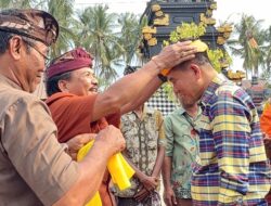 Bupati Konsel Hadiri Upacara Ngenteg Linggih Pura Desa dan Puseh Desa Adat Eka Sari