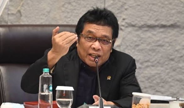 Puji Gagasan Kajati Sultra, Ridwan Bae Ajak Pemangku Kepentingan Suksekan Program Bedah Rumah